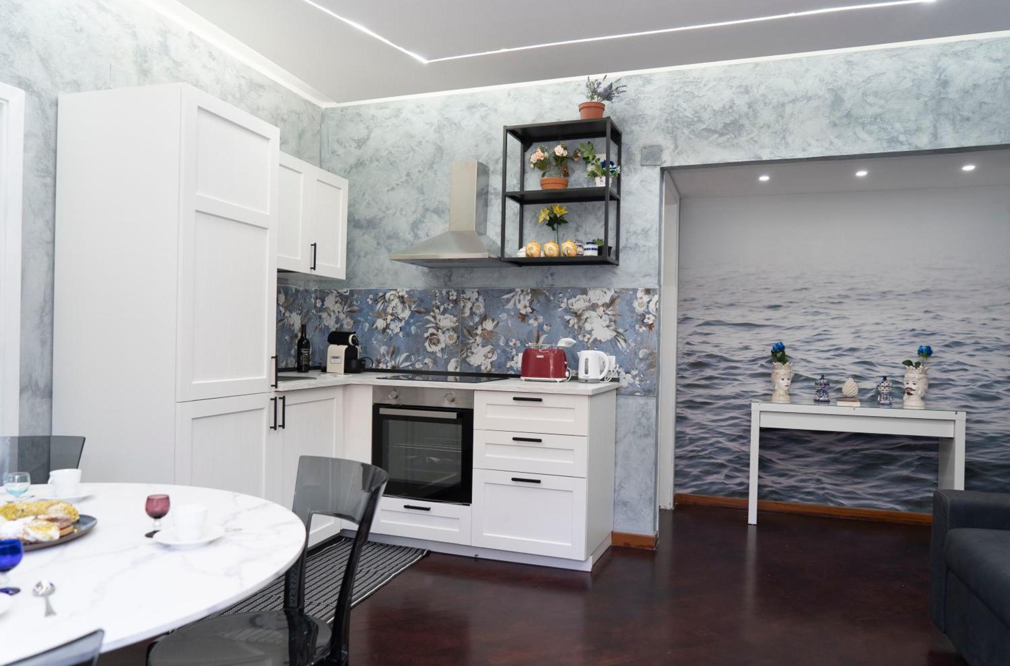 Etna Timeo Central Apartment In Baroque Building Катанія Екстер'єр фото