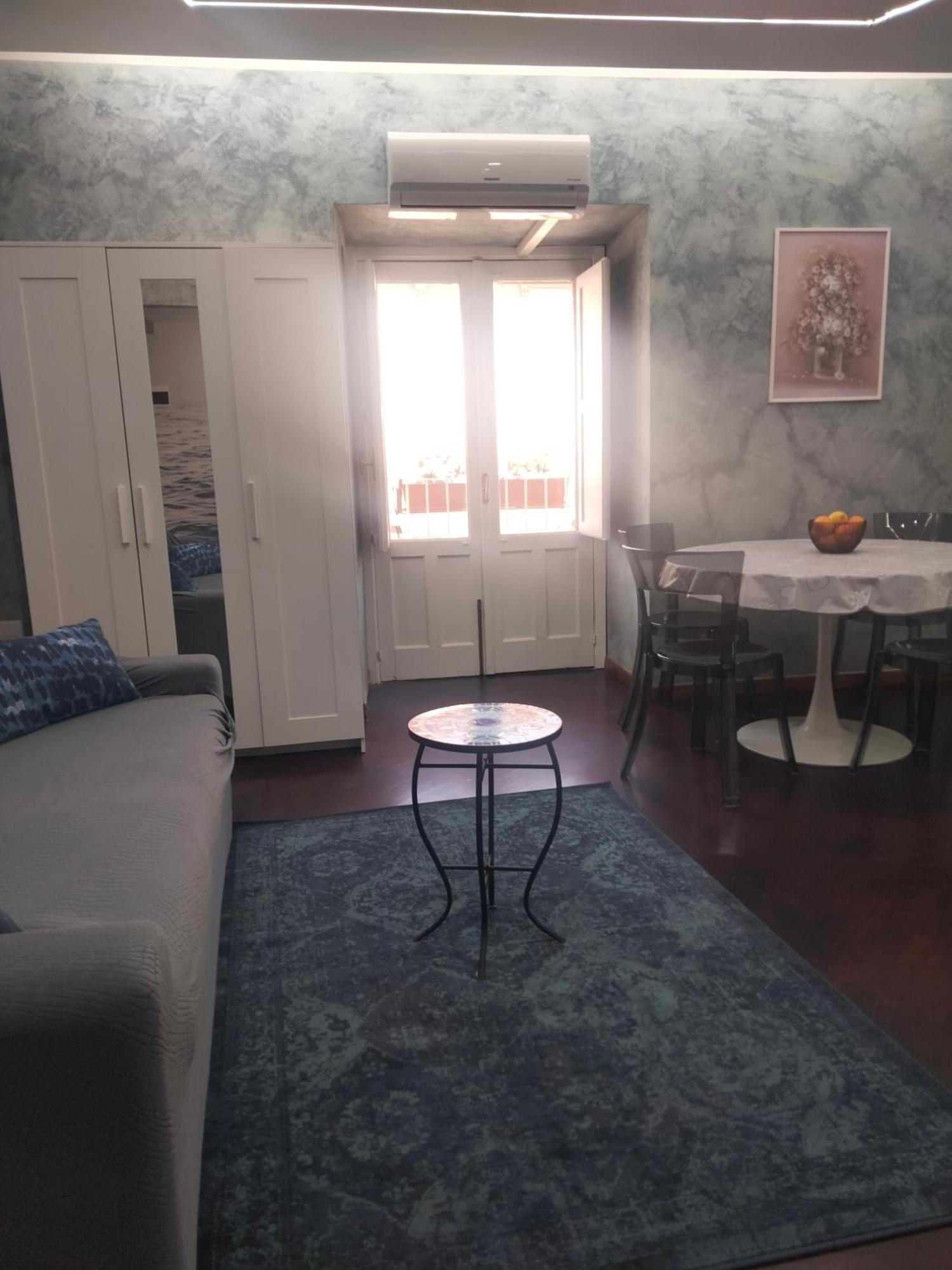 Etna Timeo Central Apartment In Baroque Building Катанія Екстер'єр фото